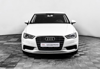Подержанный автомобиль Audi A3 Sedan 2014 года (2 фото)