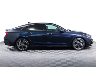 Подержанный автомобиль Kia K5 2021 года (4 фото)