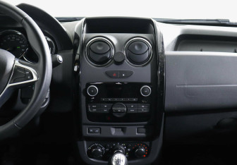 Подержанный автомобиль Renault Duster 2019 года (8 фото)