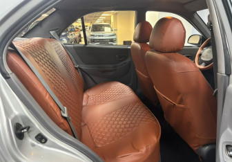 Подержанный автомобиль Hyundai Accent Sedan 2005 года (11 фото)