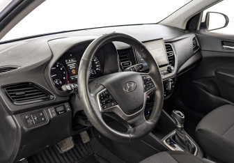 Подержанный автомобиль Hyundai Solaris Sedan 2020 года (15 фото)