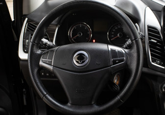 Подержанный автомобиль SsangYong Actyon 2014 года (17 фото)