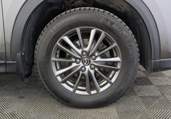 Подержанный автомобиль Mazda CX-5 2019 года (12 фото)