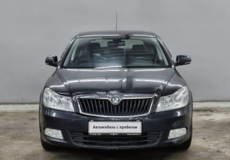 Подержанный автомобиль Skoda Octavia Liftback 2010 года (2 фото)