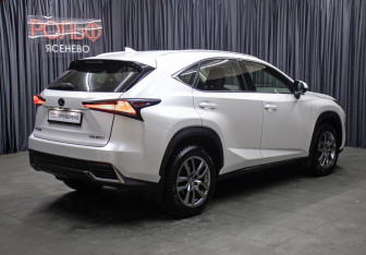 Подержанный автомобиль Lexus NX 2017 года (5 фото)