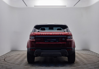 Подержанный автомобиль Land Rover Range Rover Evoque 2018 года (6 фото)