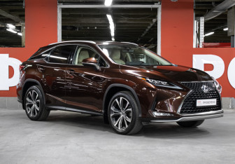 Подержанный автомобиль Lexus RX 2021 года (3 фото)