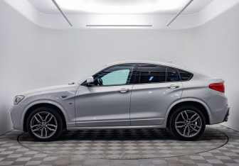 Подержанный автомобиль BMW X4 2018 года (2 фото)