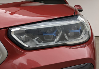 Подержанный автомобиль BMW X6 2021 года (11 фото)