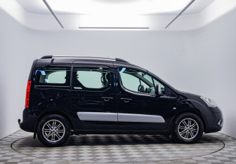Подержанный автомобиль Citroen Berlingo 2012 года (4 фото)
