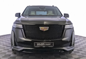 Подержанный автомобиль Cadillac Escalade Suv 2021 года (2 фото)