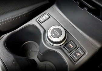 Подержанный автомобиль Nissan X-Trail 2022 года (25 фото)
