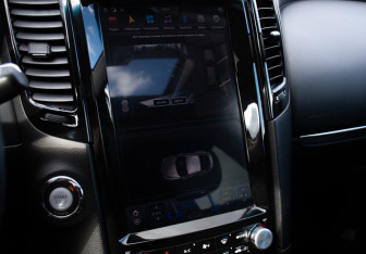 Подержанный автомобиль Infiniti FX 2009 года (17 фото)