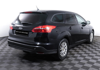 Подержанный автомобиль Ford Focus Wagon 2016 года (5 фото)