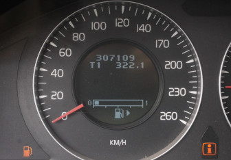 Подержанный автомобиль Volvo XC70 2008 года (16 фото)