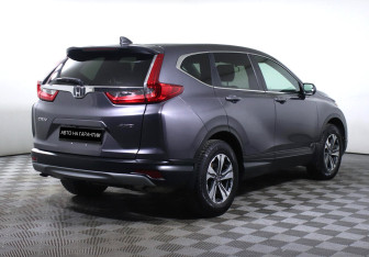 Подержанный автомобиль Honda CR-V 2018 года (3 фото)