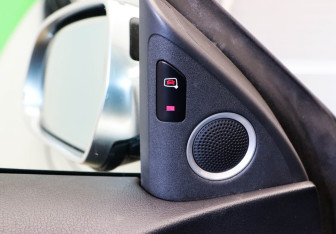 Подержанный автомобиль Audi S5 Coupe 2012 года (24 фото)