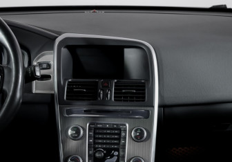 Подержанный автомобиль Volvo XC60 2015 года (13 фото)