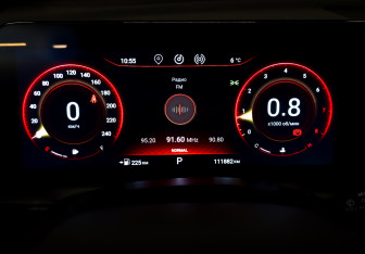 Подержанный автомобиль Exeed TXL 2022 года (13 фото)