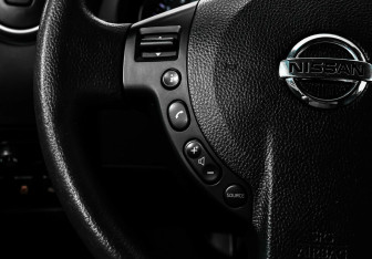 Подержанный автомобиль Nissan Qashqai 2012 года (9 фото)