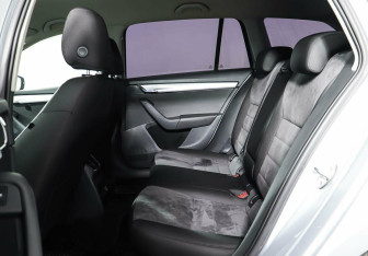 Подержанный автомобиль Skoda Octavia Wagon 2014 года (17 фото)