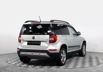 Подержанный автомобиль Skoda Yeti 2014 года (3 фото)
