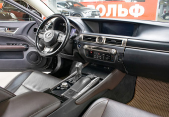 Подержанный автомобиль Lexus GS 2018 года (11 фото)