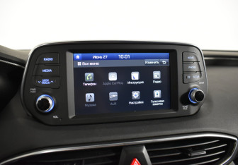 Подержанный автомобиль Hyundai Santa Fe 2019 года (13 фото)