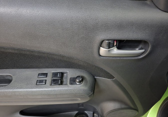 Подержанный автомобиль Suzuki Splash 2010 года (17 фото)