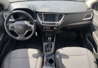 Подержанный автомобиль Hyundai Solaris Sedan 2019 года (10 фото)