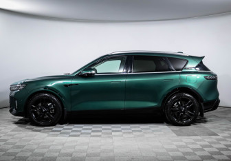 Подержанный автомобиль Voyah Free 2023 года (8 фото)