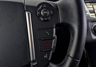 Подержанный автомобиль Land Rover Range Rover Sport 2013 года (29 фото)