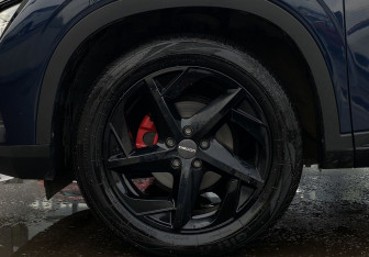 Подержанный автомобиль Omoda C5 2023 года (9 фото)