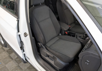 Подержанный автомобиль Volkswagen Tiguan 2021 года (21 фото)