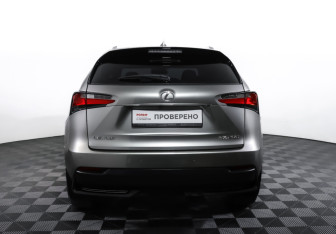 Подержанный автомобиль Lexus NX 2015 года (6 фото)