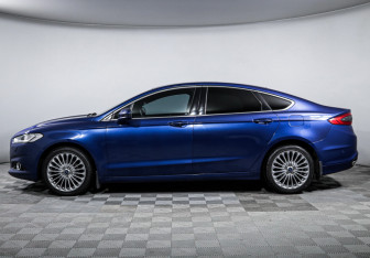 Подержанный автомобиль Ford Mondeo Sedan 2015 года (8 фото)