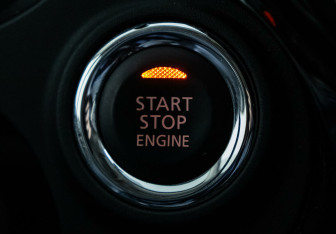 Подержанный автомобиль Mitsubishi Outlander 2020 года (9 фото)