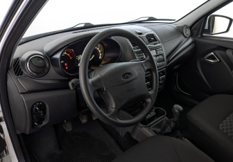 Подержанный автомобиль LADA (ВАЗ) Granta Sedan 2023 года (15 фото)