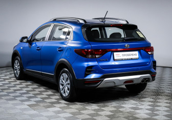 Подержанный автомобиль Kia Rio Hatchback 2021 года (6 фото)