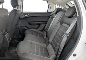 Подержанный автомобиль Renault Arkana 2021 года (12 фото)