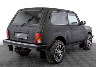 Подержанный автомобиль LADA (ВАЗ) 2121 (4x4) 2017 года (5 фото)