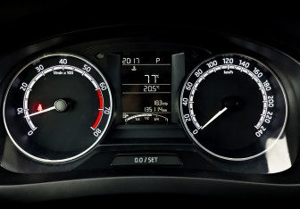 Подержанный автомобиль Skoda Rapid Liftback 2019 года (13 фото)