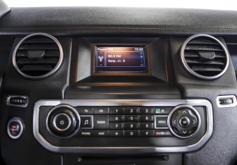 Подержанный автомобиль Land Rover Discovery 2013 года (14 фото)