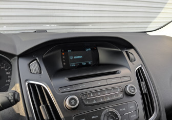 Подержанный автомобиль Ford Focus Hatchback 2018 года (15 фото)