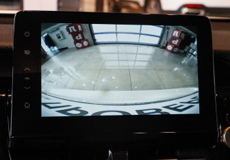 Подержанный автомобиль Toyota Camry Sedan 2022 года (22 фото)