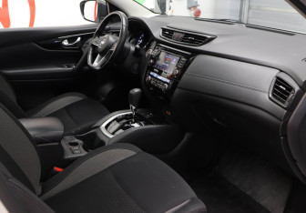 Подержанный автомобиль Nissan Qashqai 2021 года (21 фото)