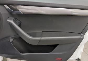 Подержанный автомобиль Skoda Octavia Liftback 2019 года (18 фото)