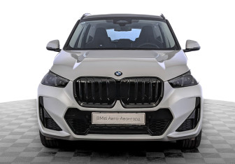 Новый BMW X1 2025 (5 фото)