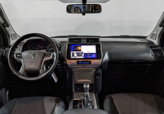 Подержанный автомобиль Toyota Land Cruiser Prado 2017 года (14 фото)
