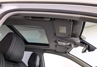 Подержанный автомобиль Peugeot 5008 Suv 2021 года (22 фото)